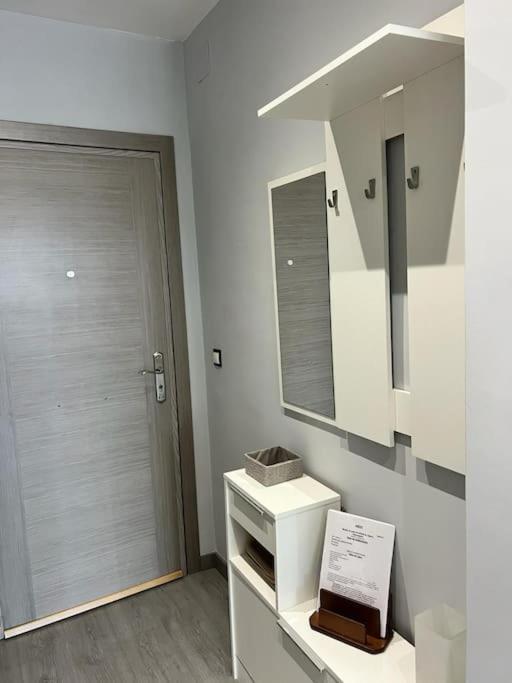 Espectacular Apartamento Junto Al Mar, Con Piscina En Malaga Bagian luar foto